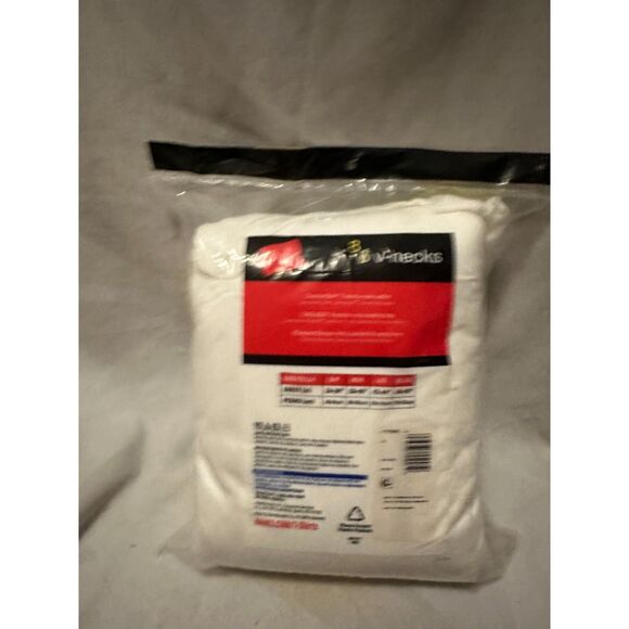 New 8 Hanes Mens White XL 46-48 Inch V-Neck T-Shirts Tagless ComfortSoft XG - Picture 3 of 4